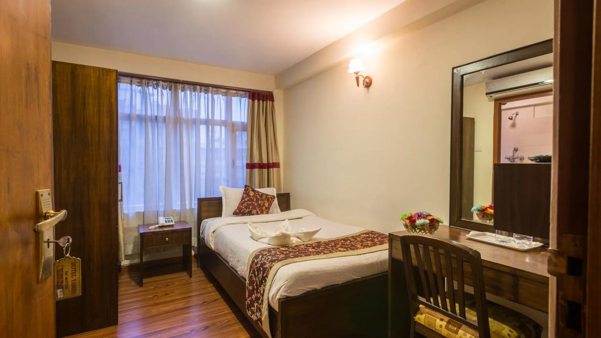 Hotel Yambu Катманду