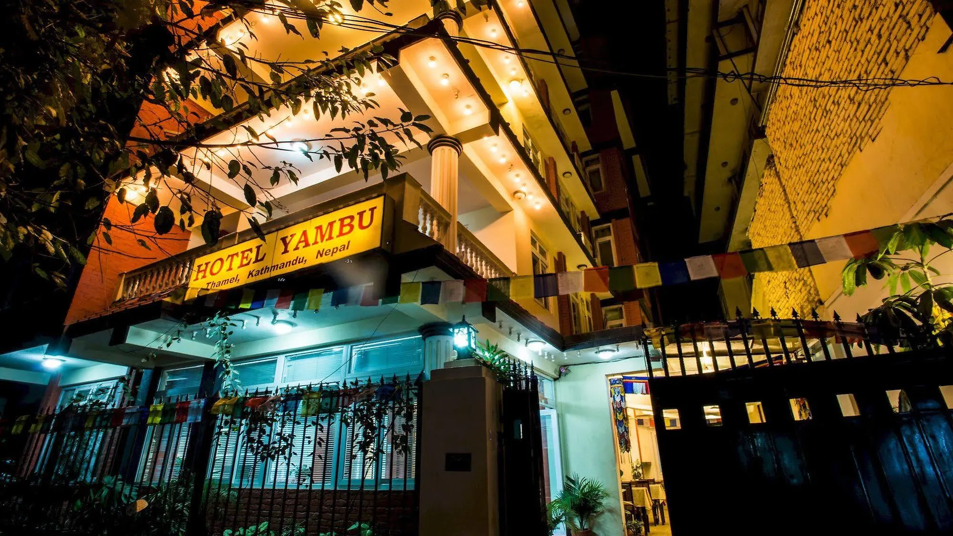 Hotel Yambu Катманду 3*,